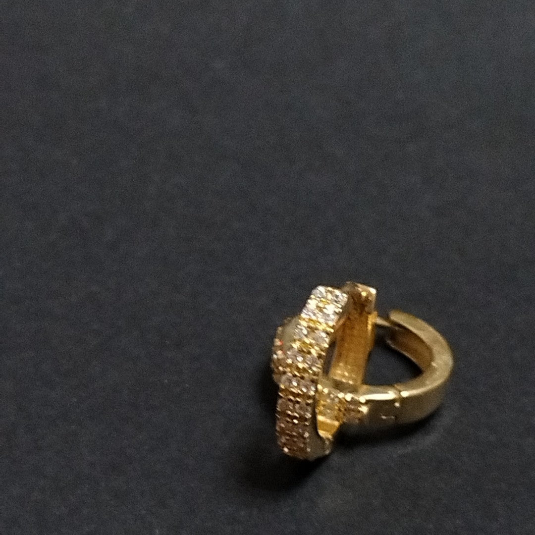 ARETES HUGGIES C CIRCONIAS 14K 1.7 GR (NUEVO)