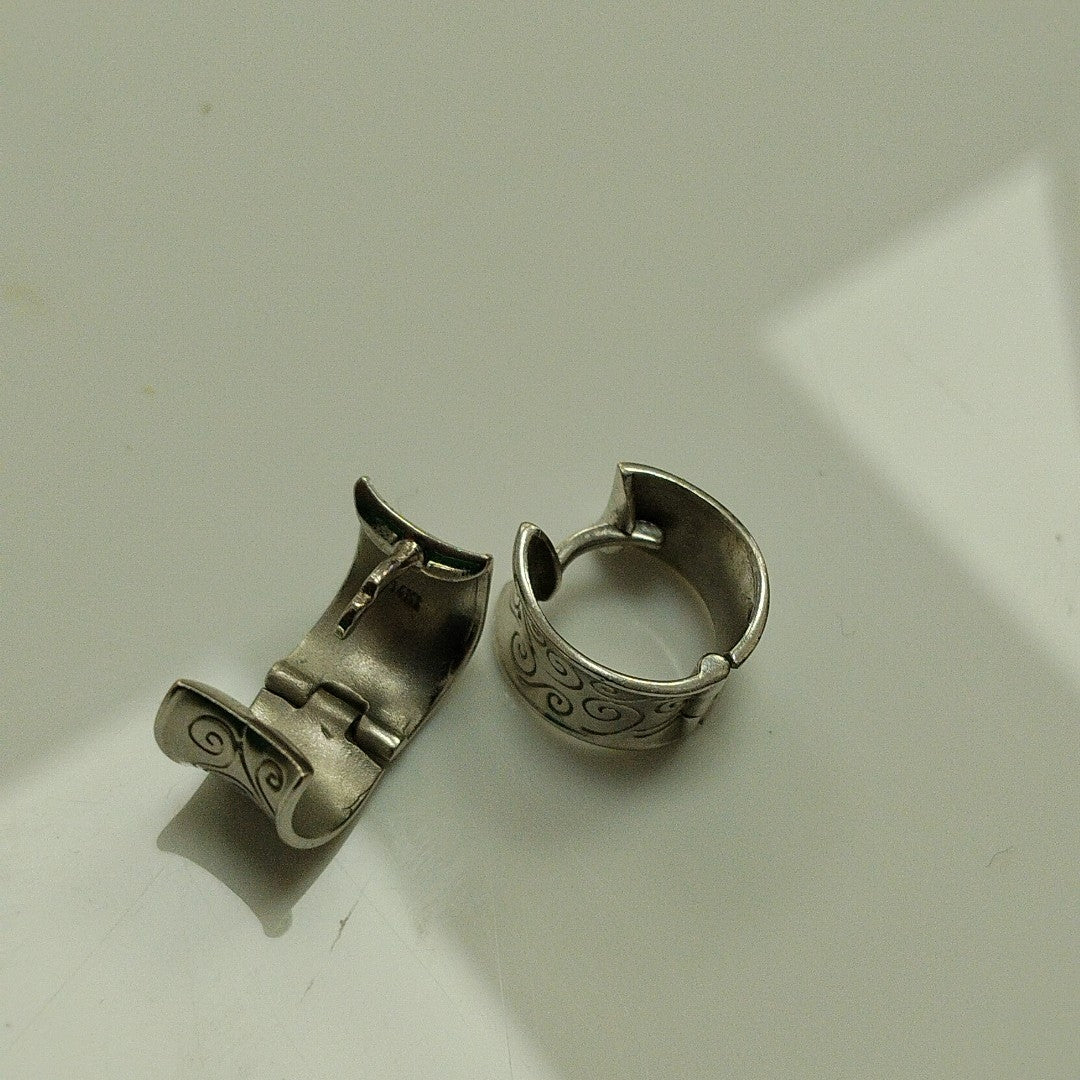 ARRACADAS PAR ORO BLANCO 14 K 4.6 GRMS (SEMINUEVO)