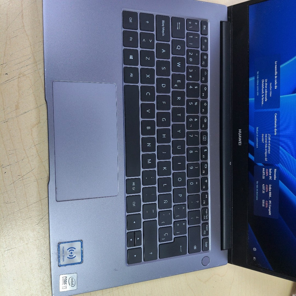 LAPTOP HUAWEI MATEBOOK D14 MDF-X (2024) 256 GB 8 GB RAM (SEMINUEVO)