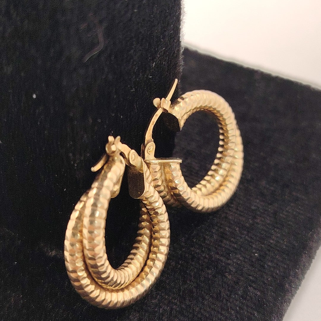ARETES PAR ORO 10 K 2.9 GRMS (SEMINUEVO)