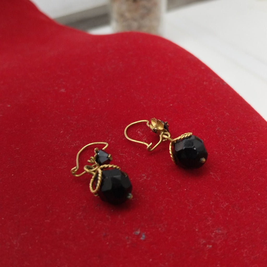 ARETES PAR ORO,ORO MUY BAJO 8 K 2,70 GRMS (SEMINUEVO)