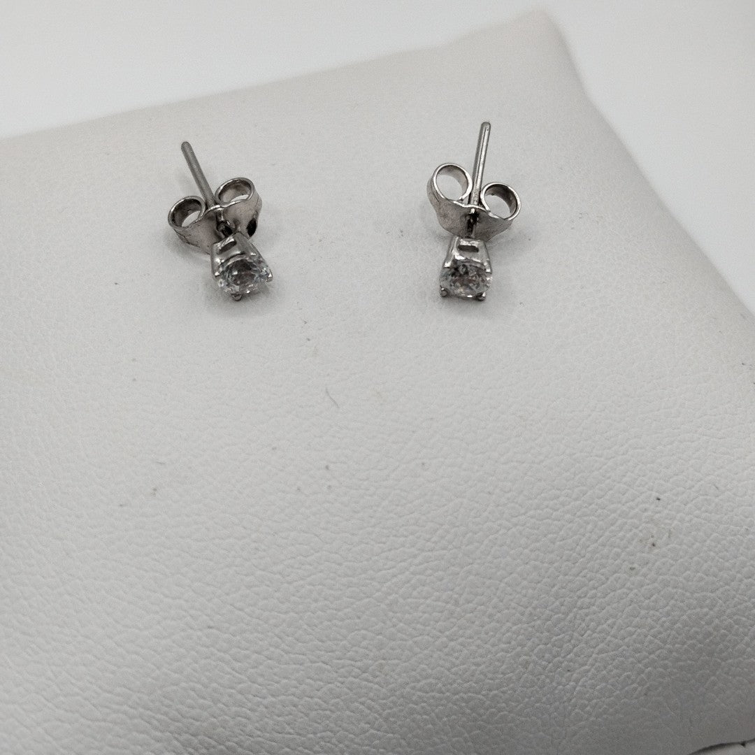 BROQUELES PAR ORO BLANCO 10 K 0.8 GRMS (SEMINUEVO)