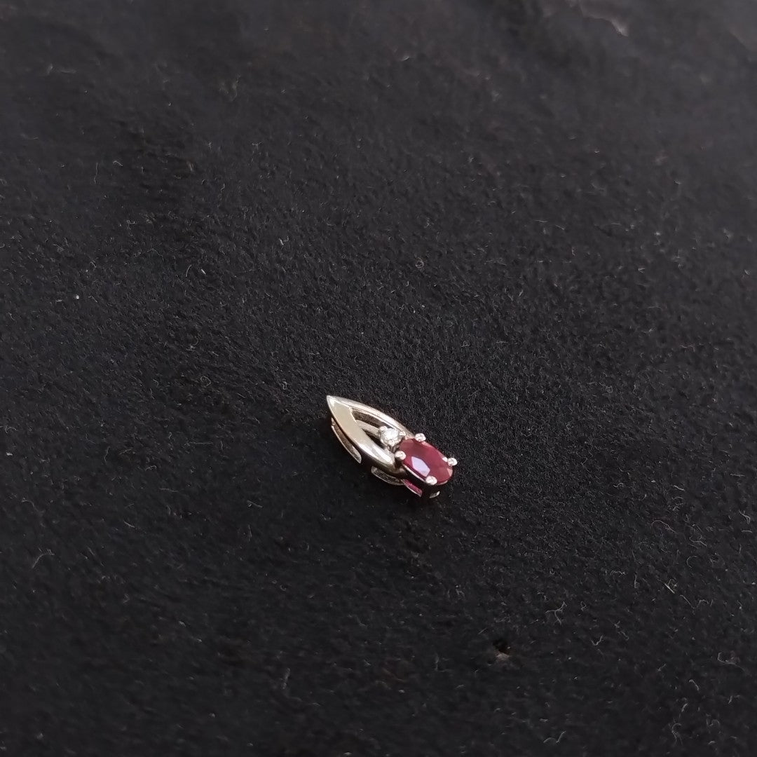 DIJE ORO BLANCO 14 K 0,90 GRMS (SEMINUEVO)