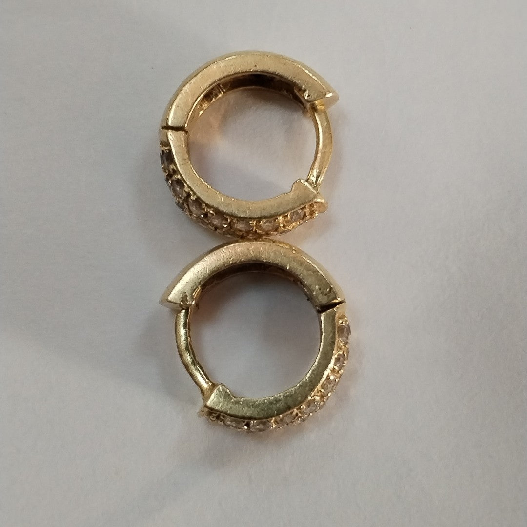 ARRACADAS PAR ORO 10 K 4.1 GRMS (SEMINUEVO)