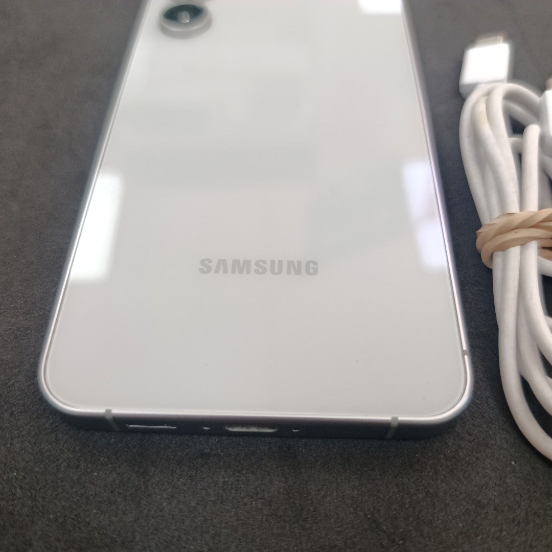 CELULAR SAMSUNG GALAXY S24 FE SM-S721B 256 GB 8 GB RAM (SEMINUEVO)