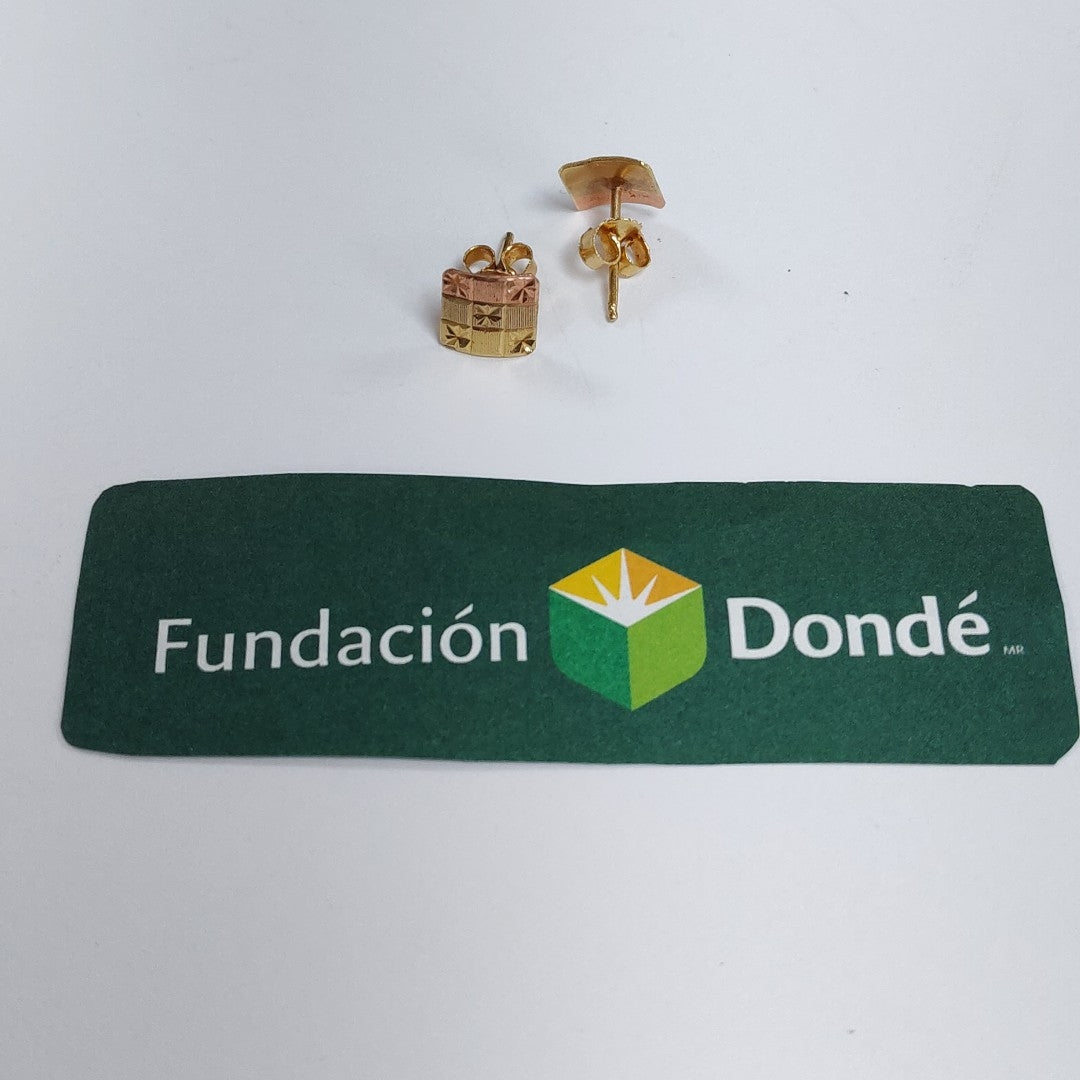ARETES PAR ORO COMBINADO 14 K 1,20 GRMS (SEMINUEVO)