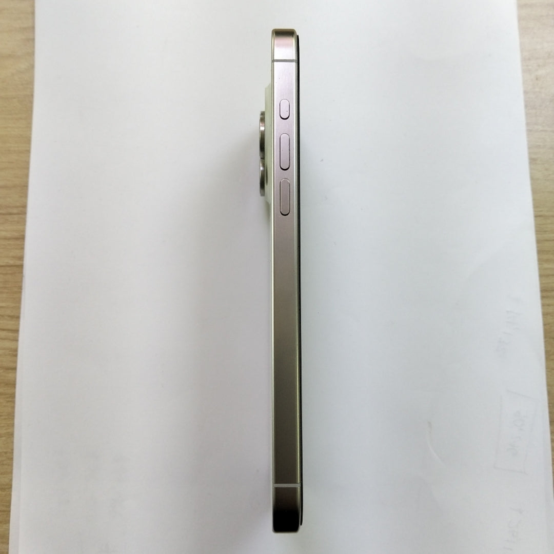 CELULAR APPLE IPHONE 15 PRO MAX A2849 (2023) 256 GB 8 GB RAM (SEMINUEVO)