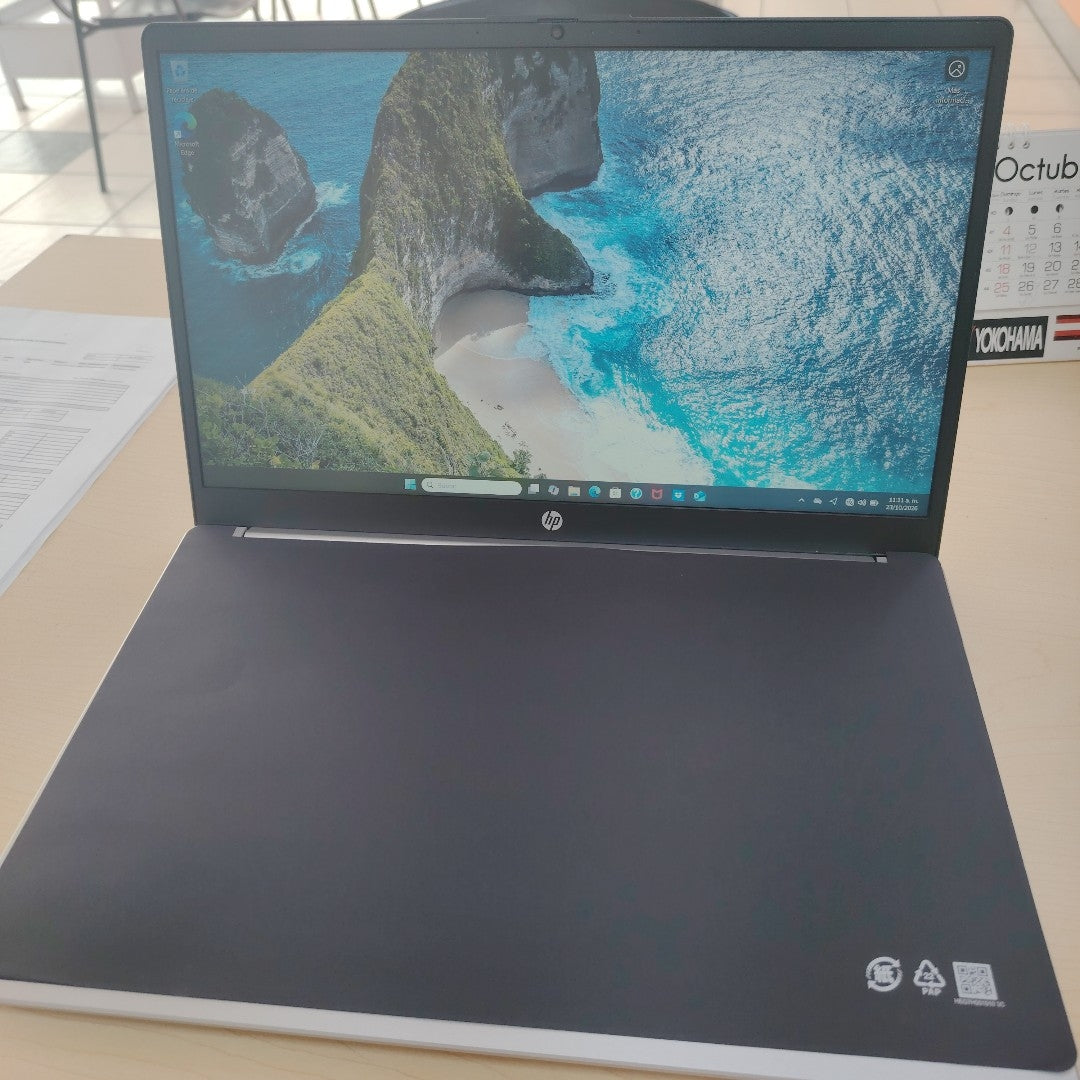 LAPTOP HP 15-FC0372LA (2026) 512 GB SSD 16 GB RAM (SEMINUEVO)