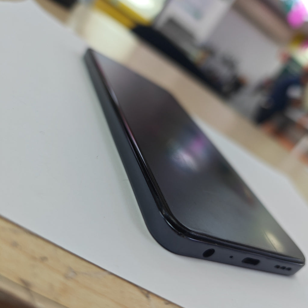 CELULAR OPPO A80 5G CPH2639 (2024) 256 GB 8 GB RAM (SEMINUEVO)