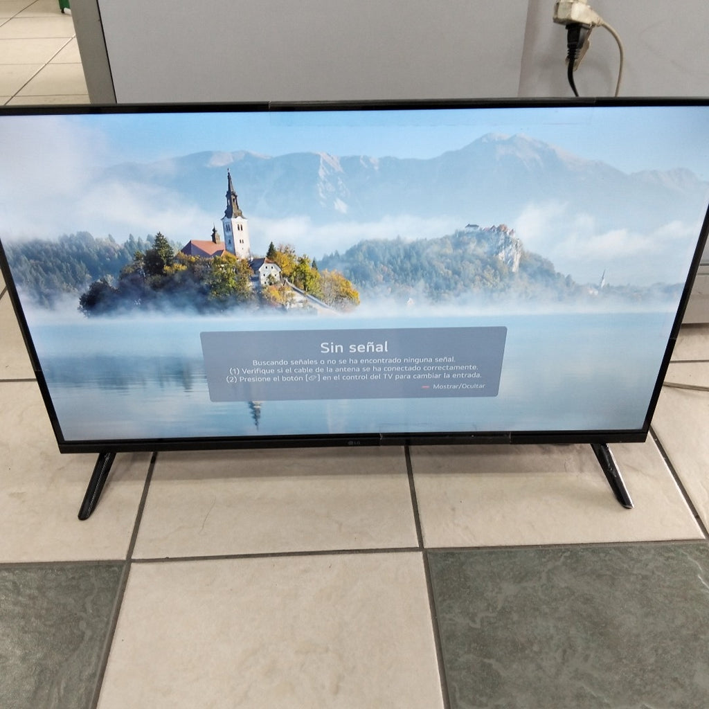 PANTALLA LG 32LR600BPSC (2025) 32" LED HD (SEMINUEVO)