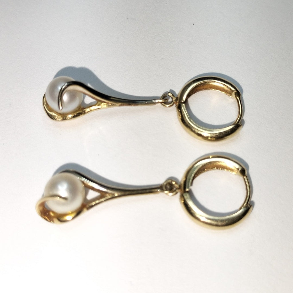 ARETES PAR ORO 14 K 3.8 GRMS (SEMINUEVO)