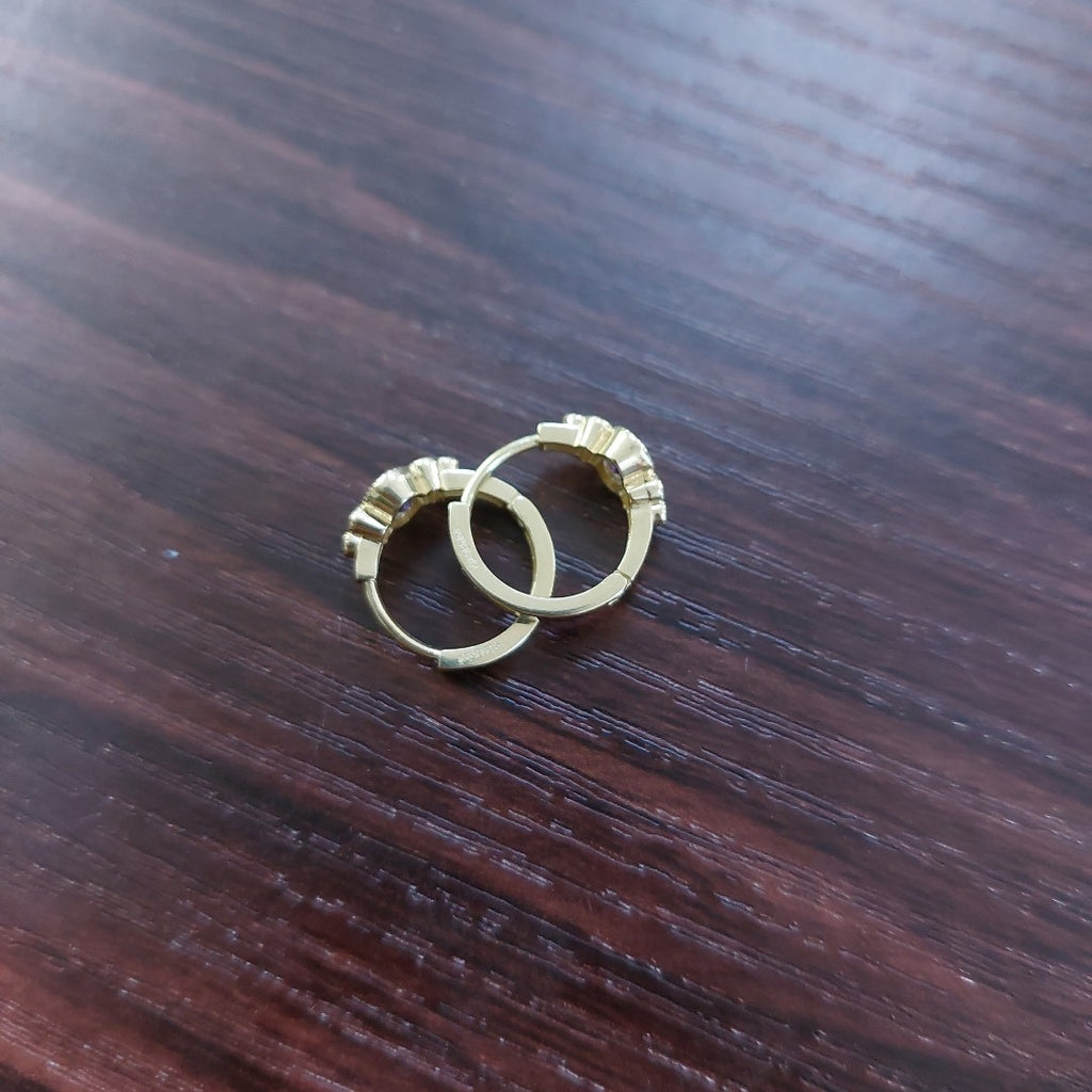 ARETES HUGGIES MORADO 14K 2.6 GR H 96 (NUEVO)