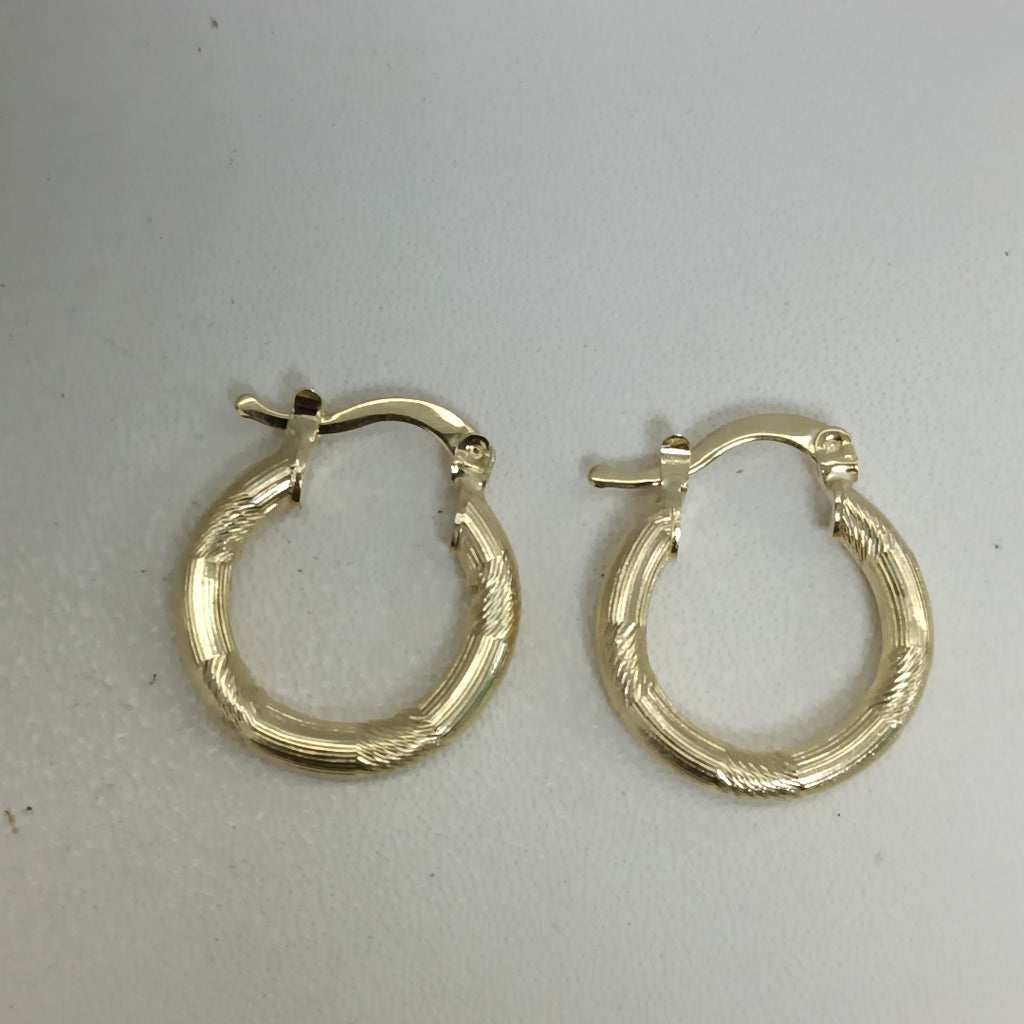 ARETES TEJIDO ARRACADAS CON DISEÑO 14K 2.7 GR (NUEVO)