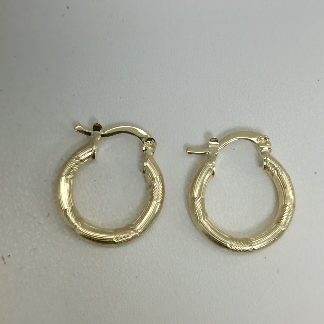 ARETES TEJIDO ARRACADAS CON DISEÑO 14K 2.7 GR (NUEVO)