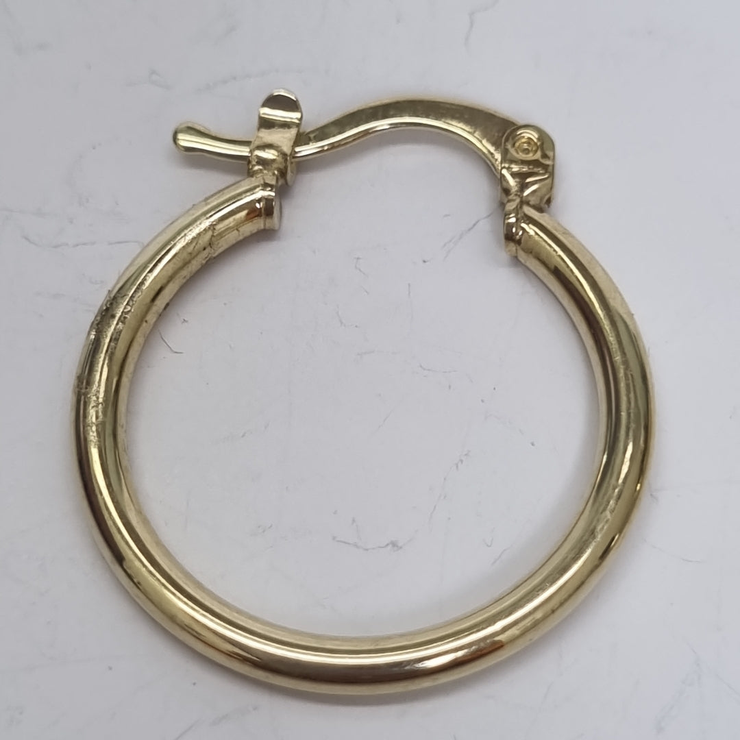 ARETES TEJIDO ARRACADAS LISAS 14K 1.1 GR (NUEVO)