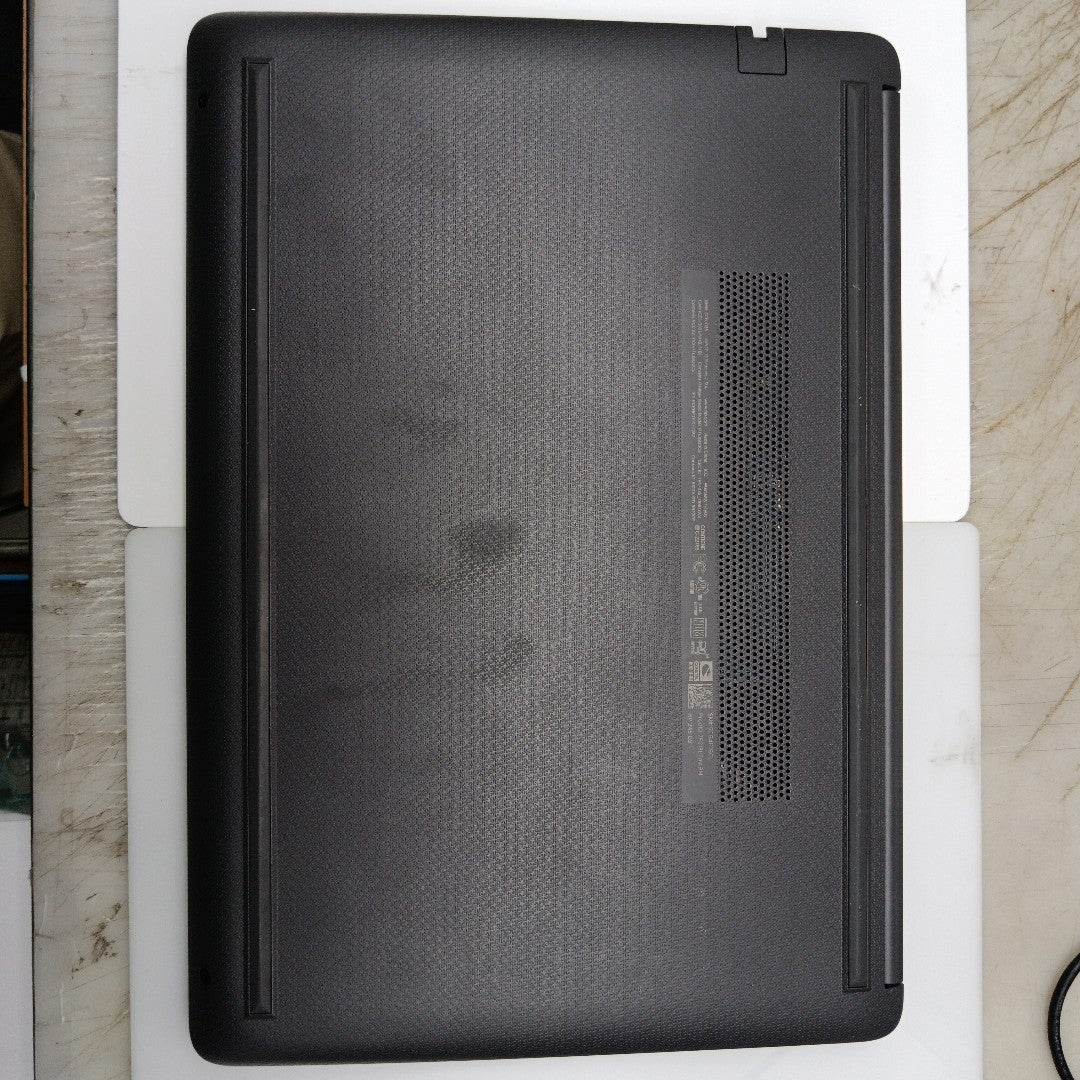 LAPTOP HP 245 G9 (2023) 512 GB SSD 16 GB RAM (SEMINUEVO)