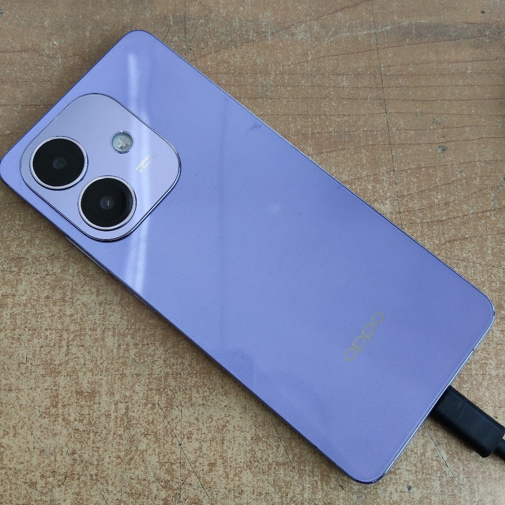 CELULAR OPPO A40 CPH2669 (2024) 256 GB 4 GB RAM (SEMINUEVO)