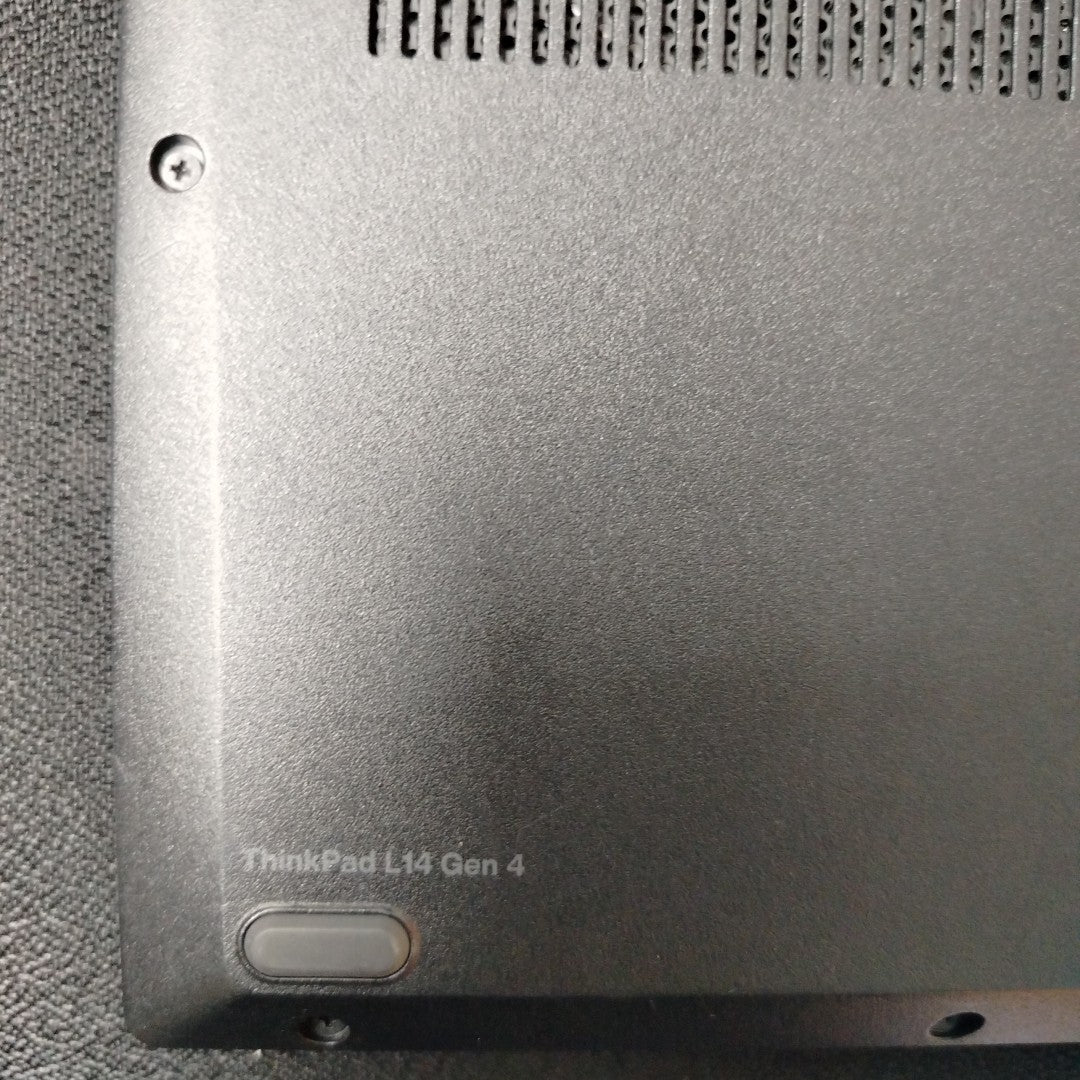LAPTOP LENOVO THINKPAD E14 GEN 4 (2023) 512 GB SSD 8 GB RAM (SEMINUEVO)