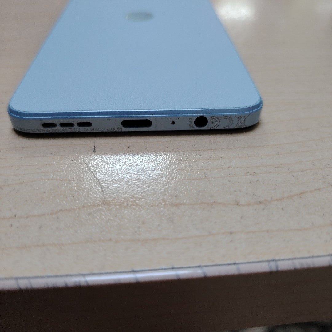 CELULAR MOTOROLA MOTO G84 XT2347-2 (2023) 256 GB 12 GB RAM (SEMINUEVO)