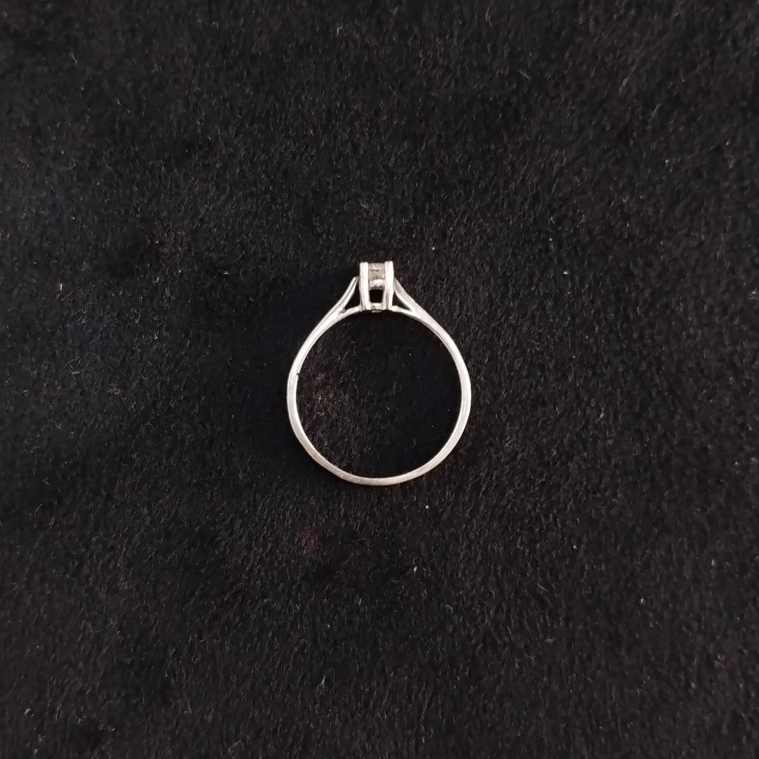 ANILLITO ORO BLANCO 14 K 1.6 GRMS (SEMINUEVO)