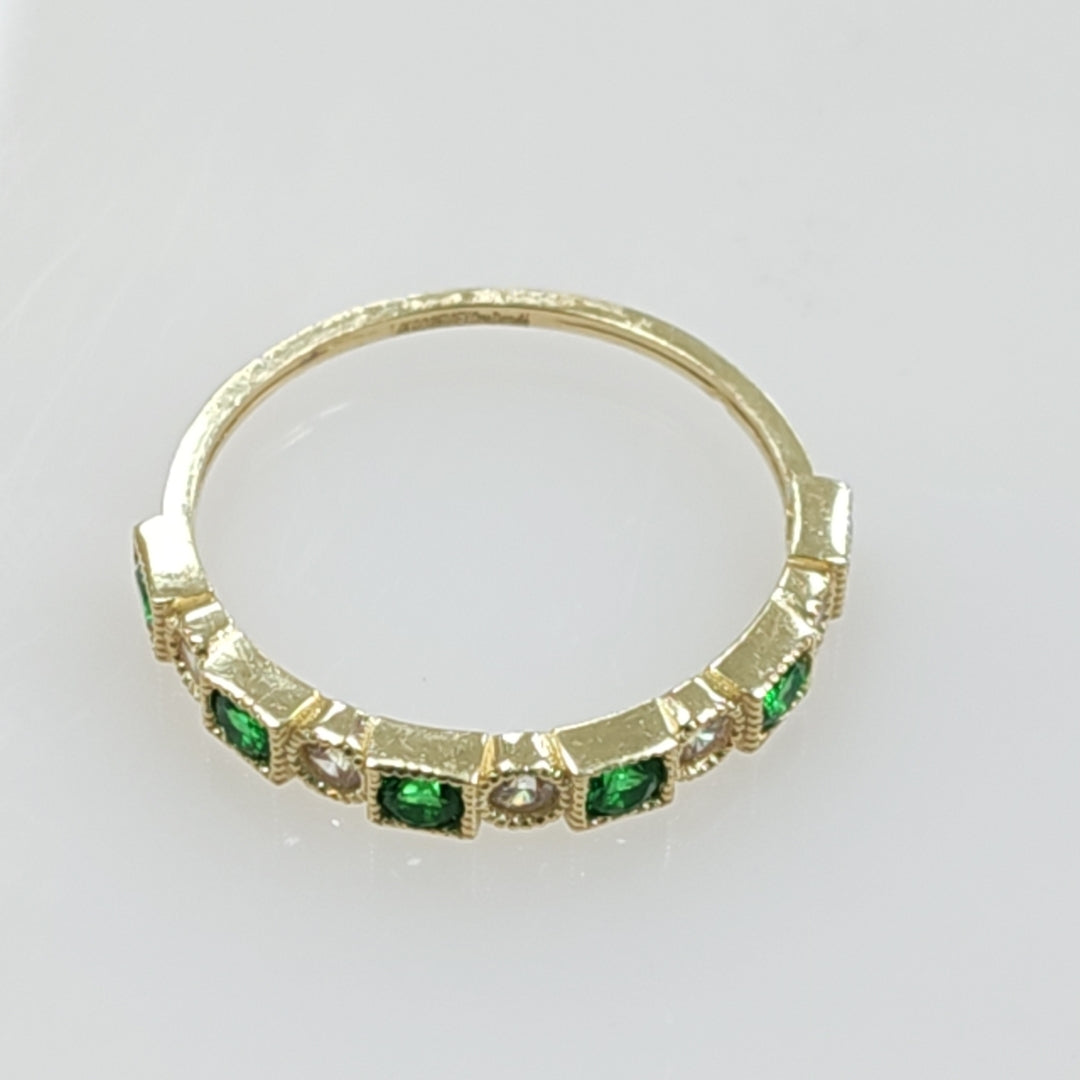ANILLITO CON CIRCONIAS Y PIEDRAS COLOR VERDE 14K 8 TALLA 1.5 GR ADR 116 (NUEVO)