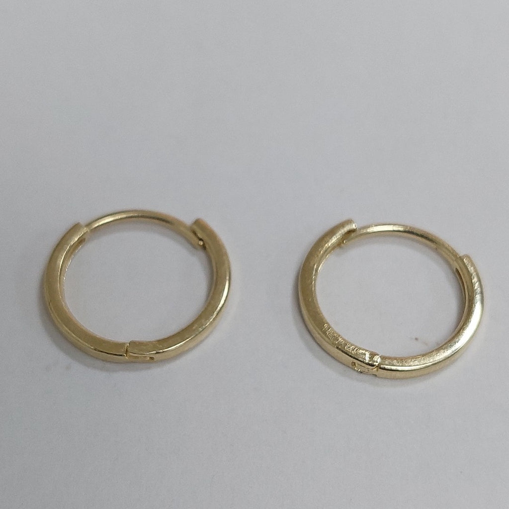 ARETES ARRACADAS LISA CHICA 14K 1.8 GR AC 81 (NUEVO)