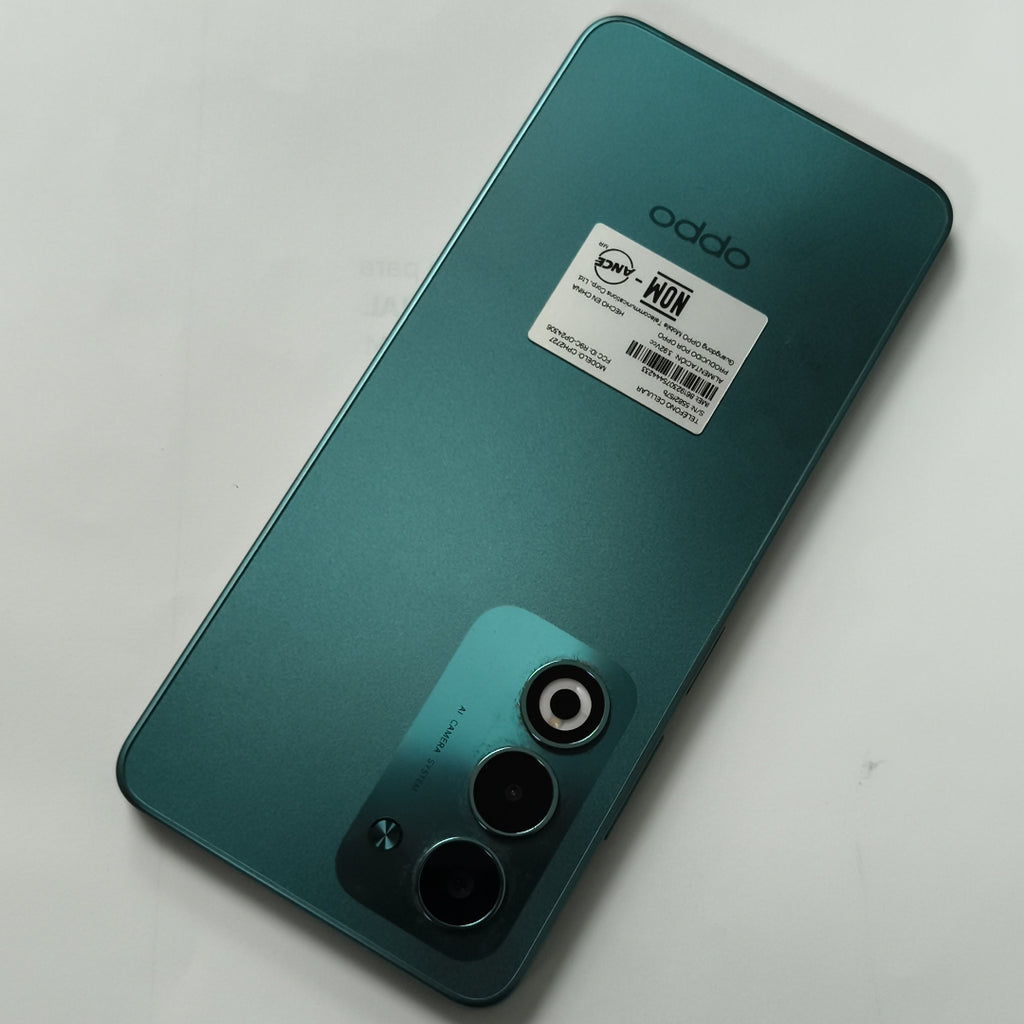 CELULAR OPPO A5 CPH2727 (2025) 256 GB 4 GB RAM (SEMINUEVO)