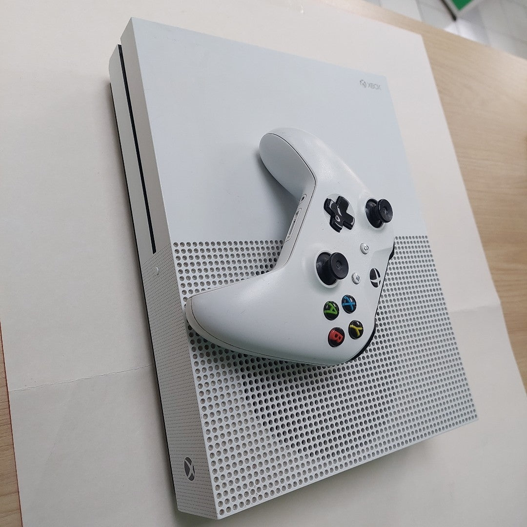 CONSOLA DE VIDEOJUEGO MICROSOFT XBOX ONE S (SEMINUEVO)