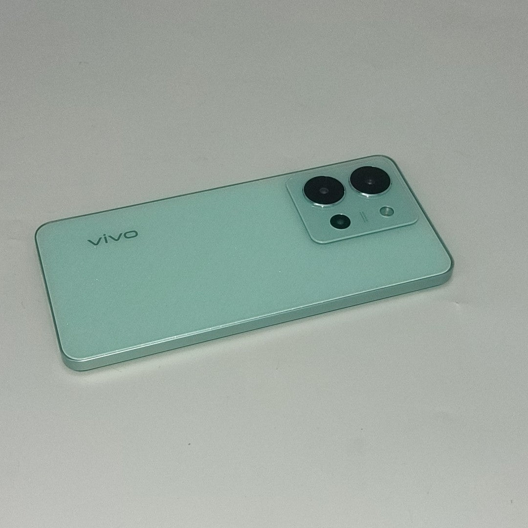 CELULAR VIVO Y36 V2247 256 GB 8 GB RAM (SEMINUEVO)