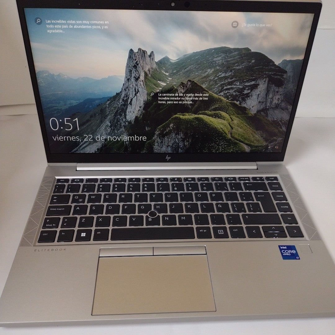 LAPTOP HP ELITEBOOK 840 G8 (2023) 256 GB SSD 16 GB RAM (SEMINUEVO)