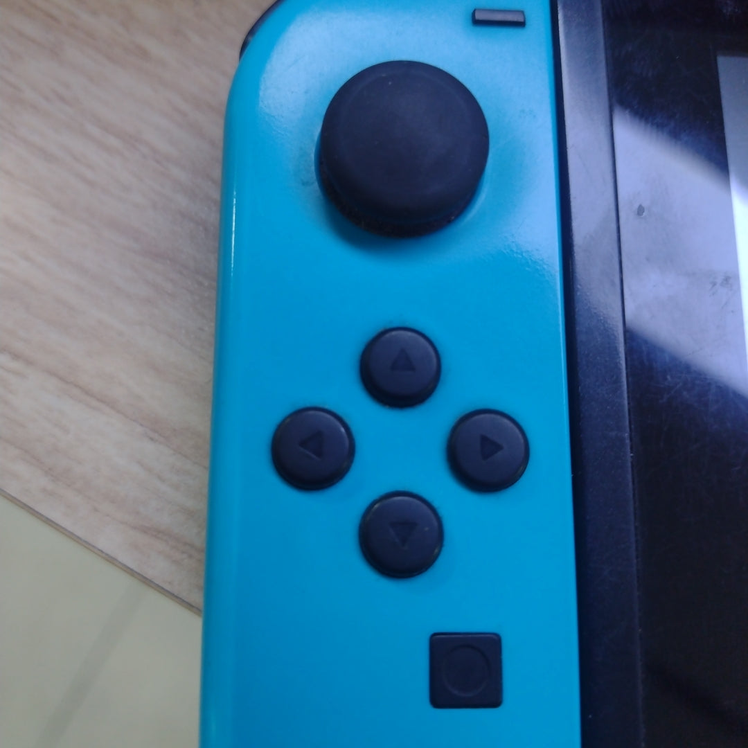 CONSOLA DE VIDEOJUEGO NINTENDO SWITCH 32 GB (SEMINUEVO)