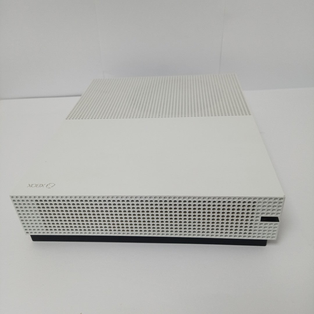 CONSOLA DE VIDEOJUEGO MICROSOFT XBOX ONE S 1 TB (SEMINUEVO)