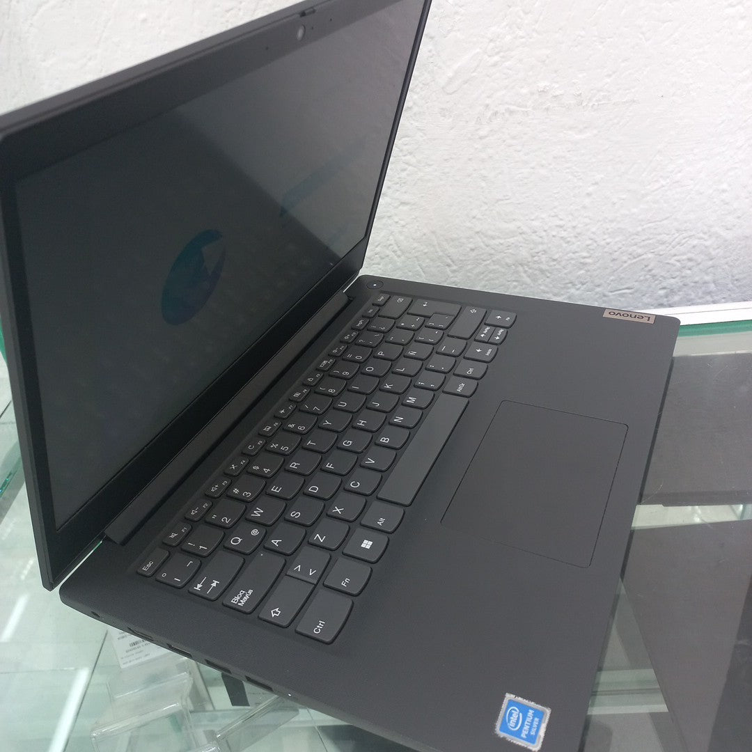 LAPTOP LENOVO IDEAPAD 3 14IGL05 (2022) 256 GB SSD 8 GB RAM (SEMINUEVO)