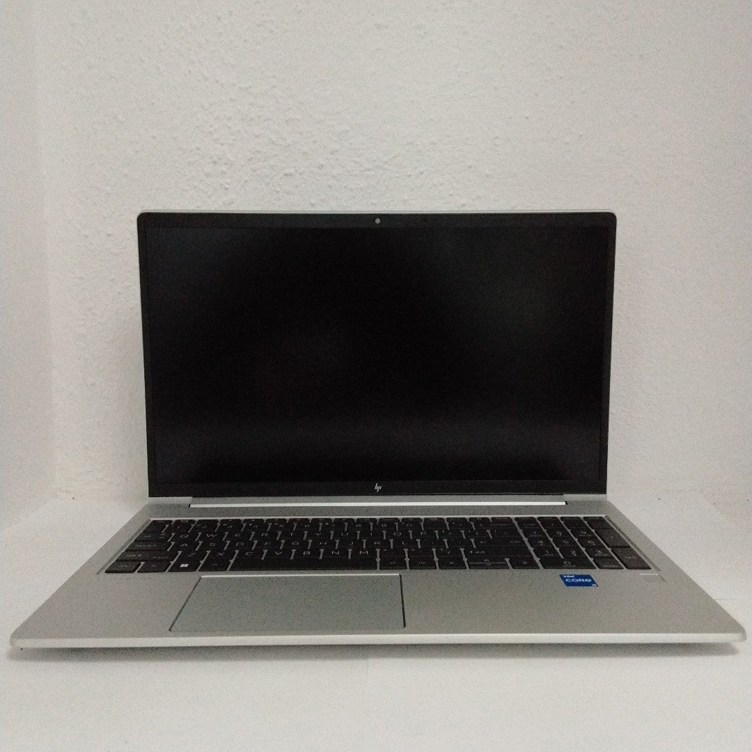 LAPTOP HP ELITEBOOK 650 G10 (2024) 512 GB SSD 16 GB RAM (SEMINUEVO)