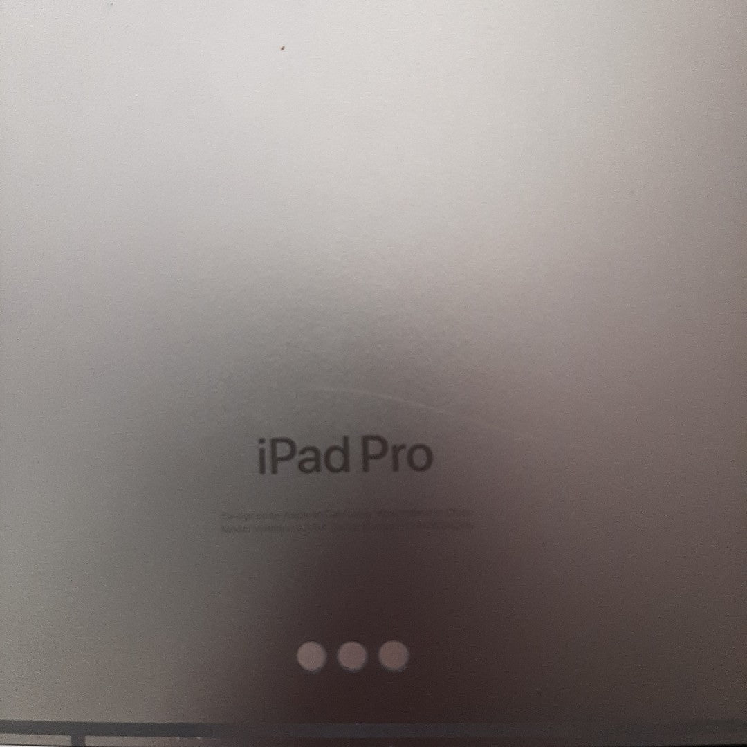 TABLETA APPLE IPAD PRO 6 12.9&quot; A2764 128 GB 8 GB RAM (SEMINUEVO)