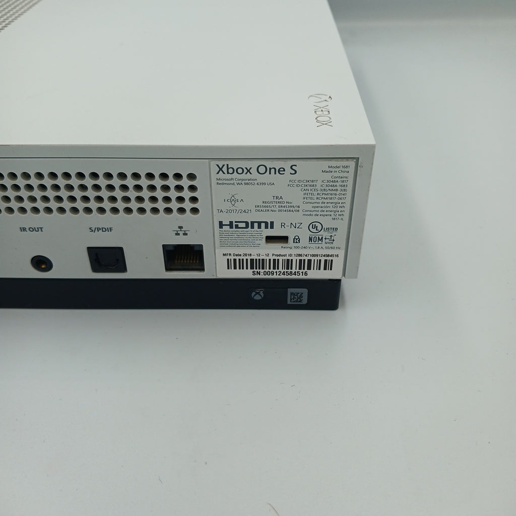 CONSOLA DE VIDEOJUEGO MICROSOFT XBOX ONE S 1 TB (SEMINUEVO)