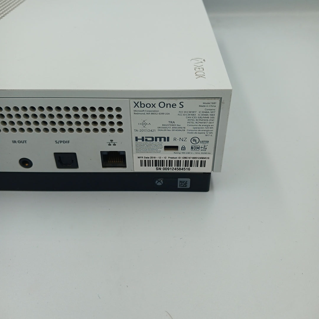 CONSOLA DE VIDEOJUEGO MICROSOFT XBOX ONE S 1 TB (SEMINUEVO)