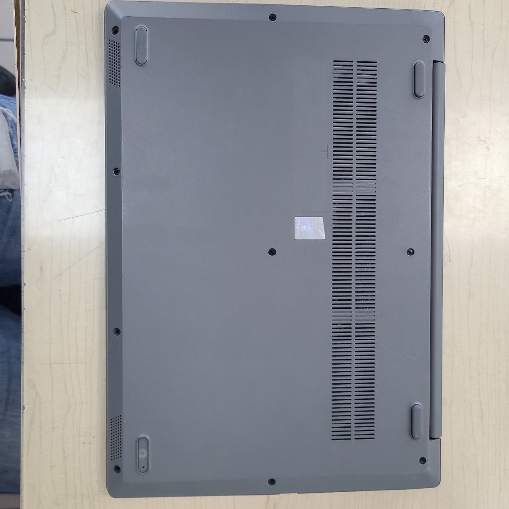 LAPTOP LENOVO IDEAPAD 3 15ADA05 (2022) 1 TB 8 GB RAM (SEMINUEVO)