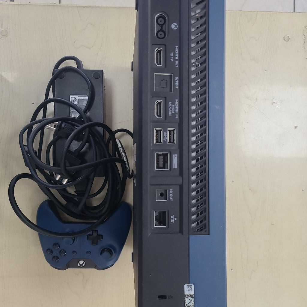 CONSOLA DE VIDEOJUEGO MICROSOFT XBOX ONE 1 TB (SEMINUEVO)