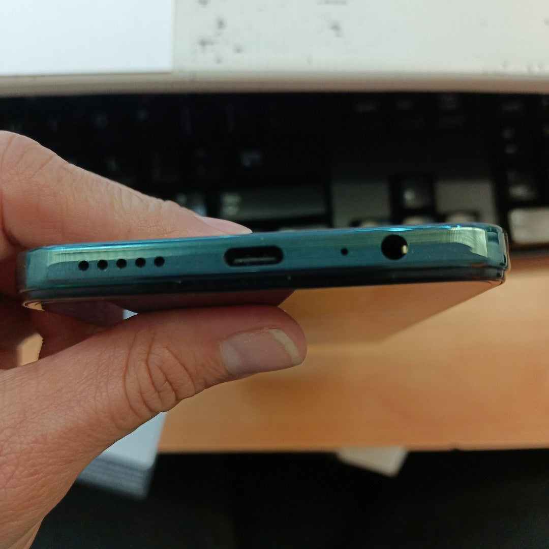 CELULAR VIVO Y28 V2352 256 GB 8 GB RAM (SEMINUEVO)