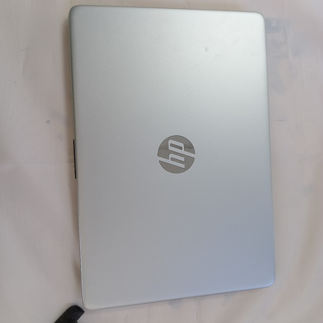 LAPTOP HP 14-DQ0505LA (2023) 256 GB SSD 8 GB RAM (SEMINUEVO)