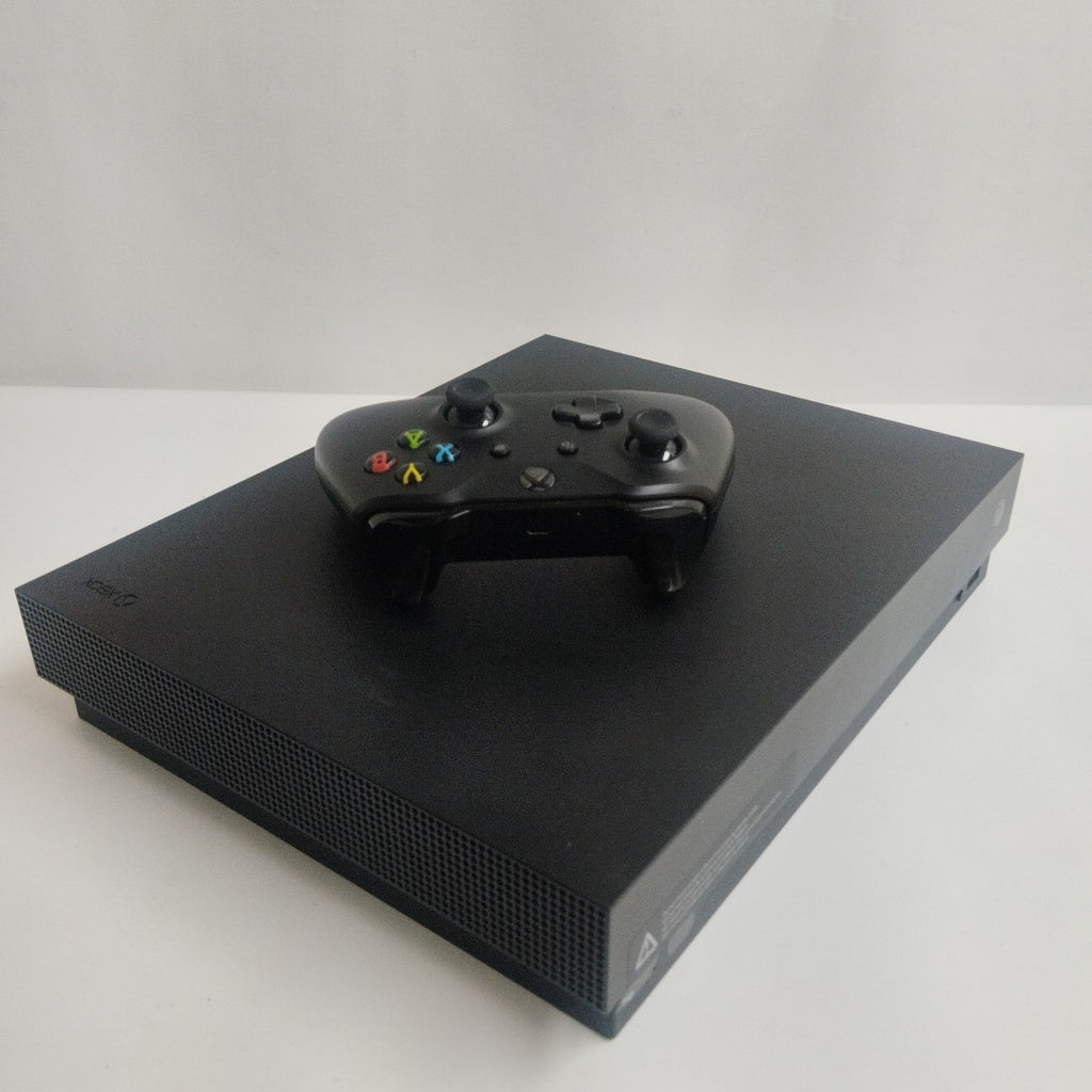 CONSOLA DE VIDEOJUEGO MICROSOFT XBOX ONE X 1 TB (SEMINUEVO)