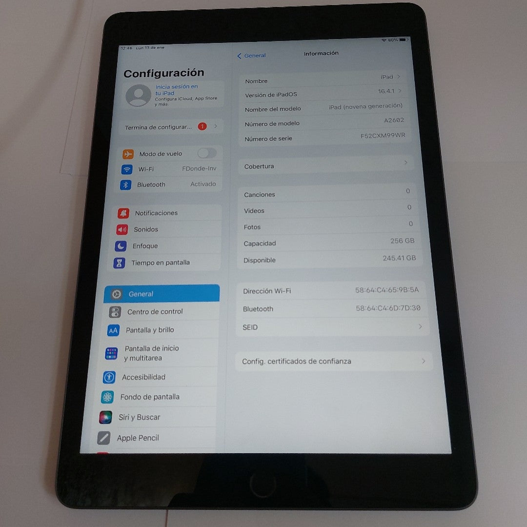 TABLETA APPLE IPAD 9 A2602 256 GB 3 GB RAM (SEMINUEVO)