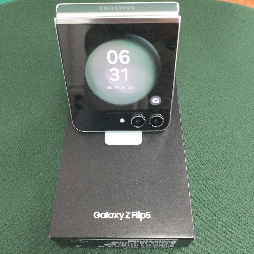 CELULAR SAMSUNG GALAXY S22+ SM-S906E 256 GB 8 GB RAM (SEMINUEVO)