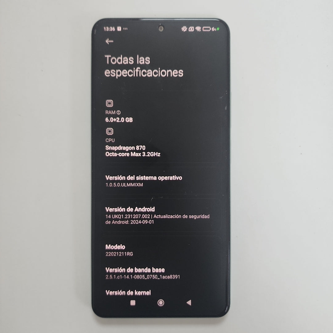 CELULAR XIAOMI POCO F4 22021211RG 128 GB 6 GB RAM (SEMINUEVO)