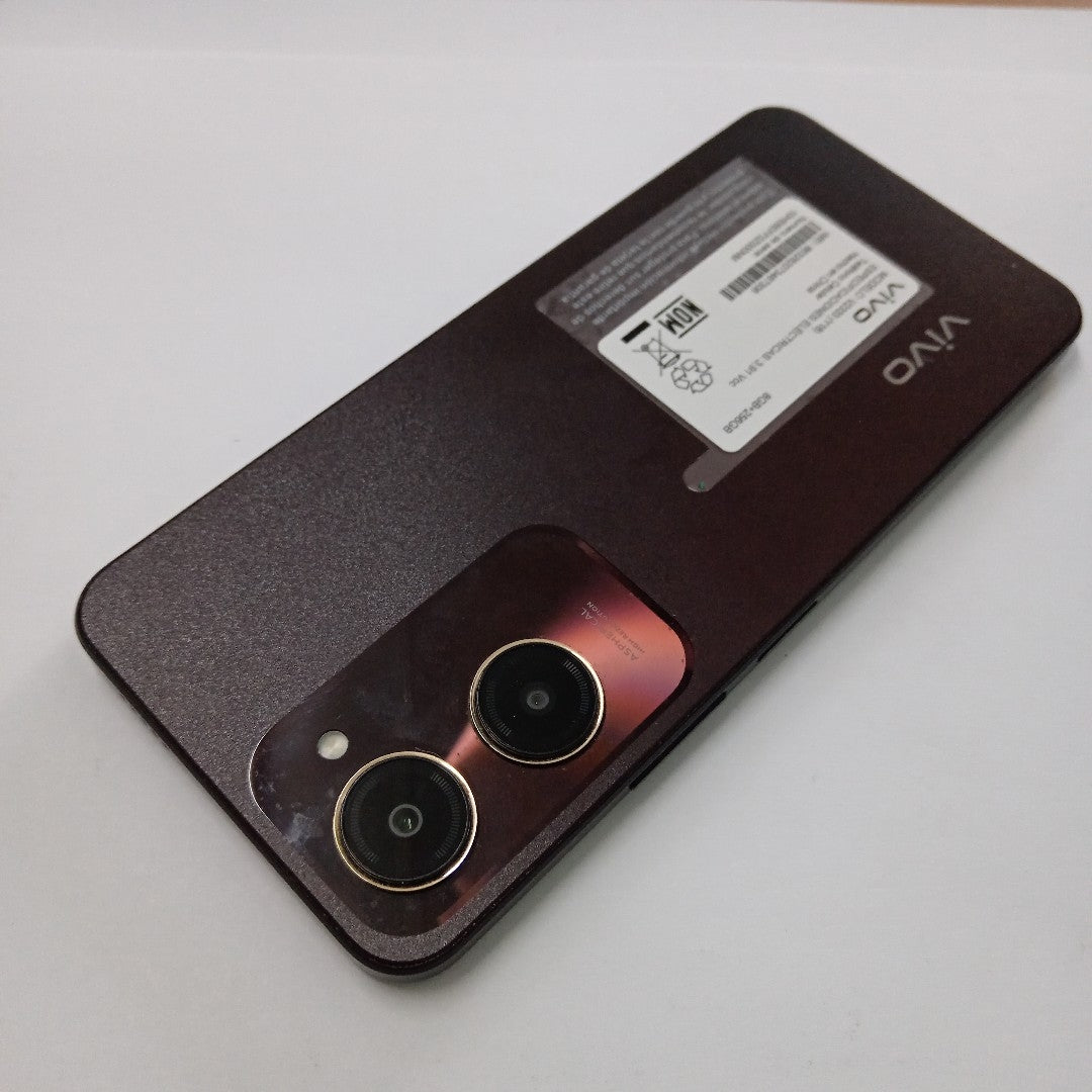 CELULAR VIVO Y18 V2333 256 GB 8 GB RAM (SEMINUEVO)