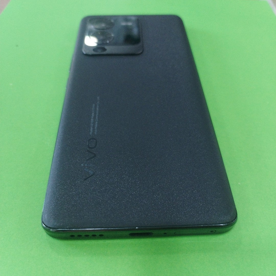 CELULAR VIVO V25 PRO V2158 256 GB 12 GB RAM (SEMINUEVO)