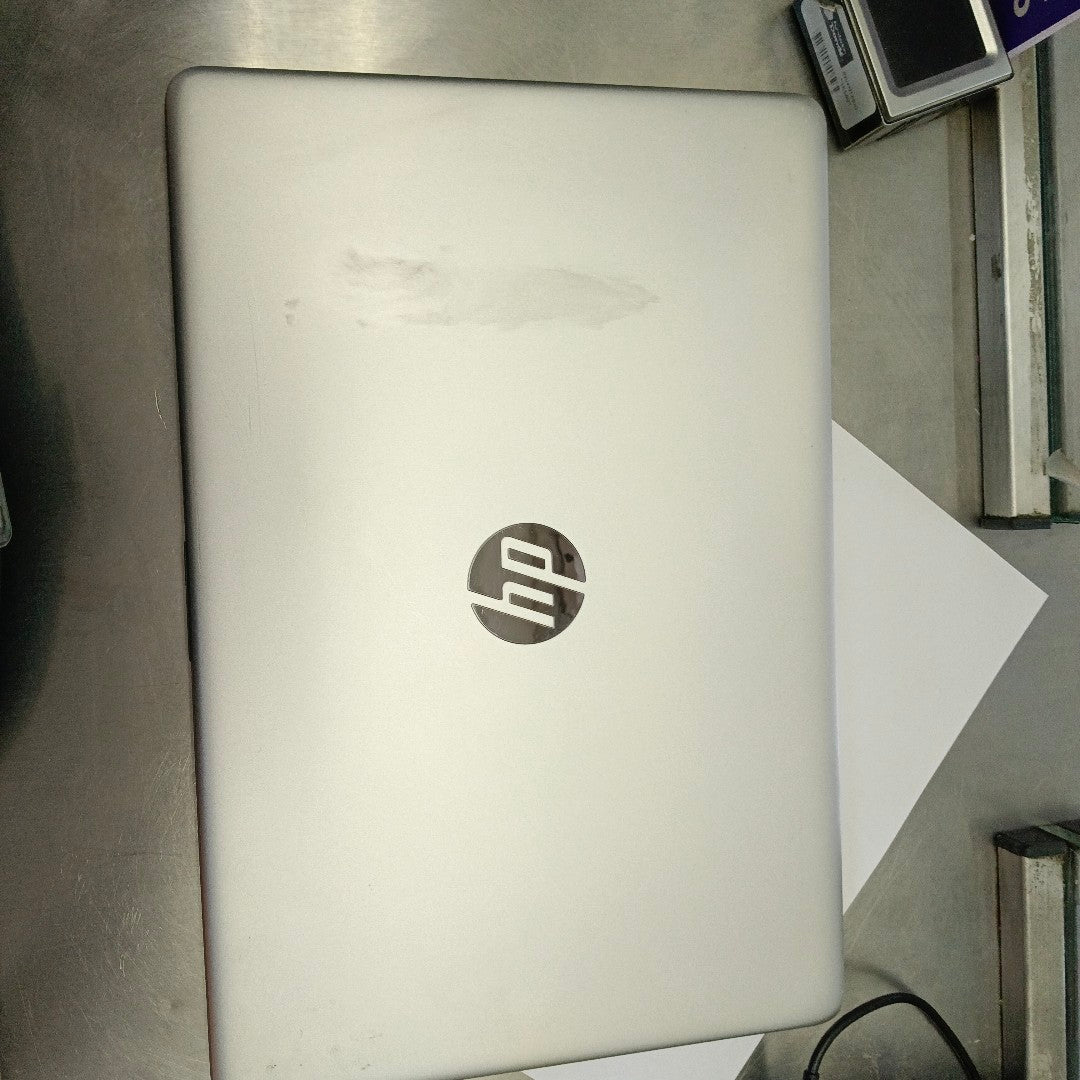 LAPTOP HP 15-DY2508LA (2022) 512 GB SSD 8 GB RAM (SEMINUEVO)