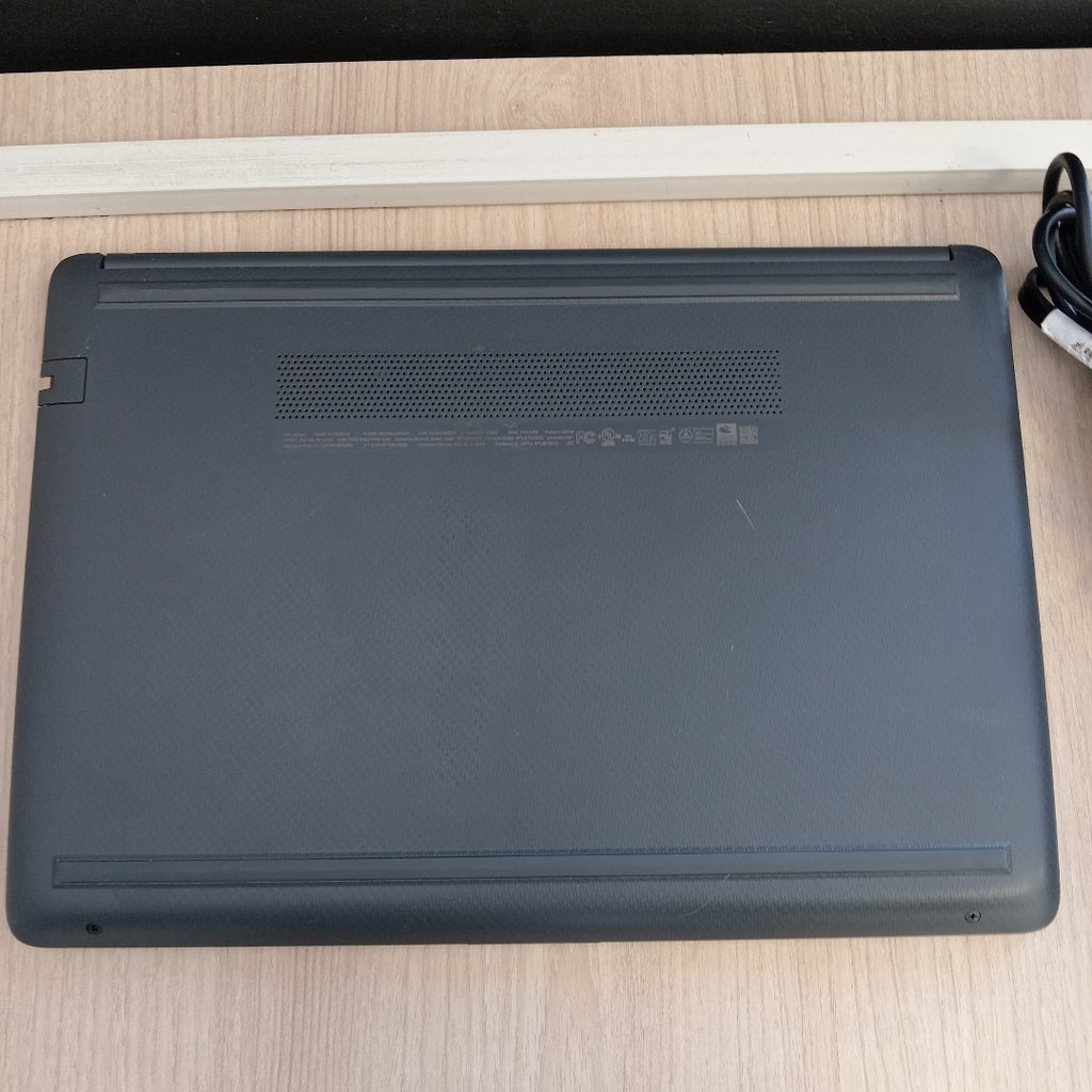 LAPTOP HP 14-CF2517LA (2022) 1 TB 8 GB RAM (SEMINUEVO)