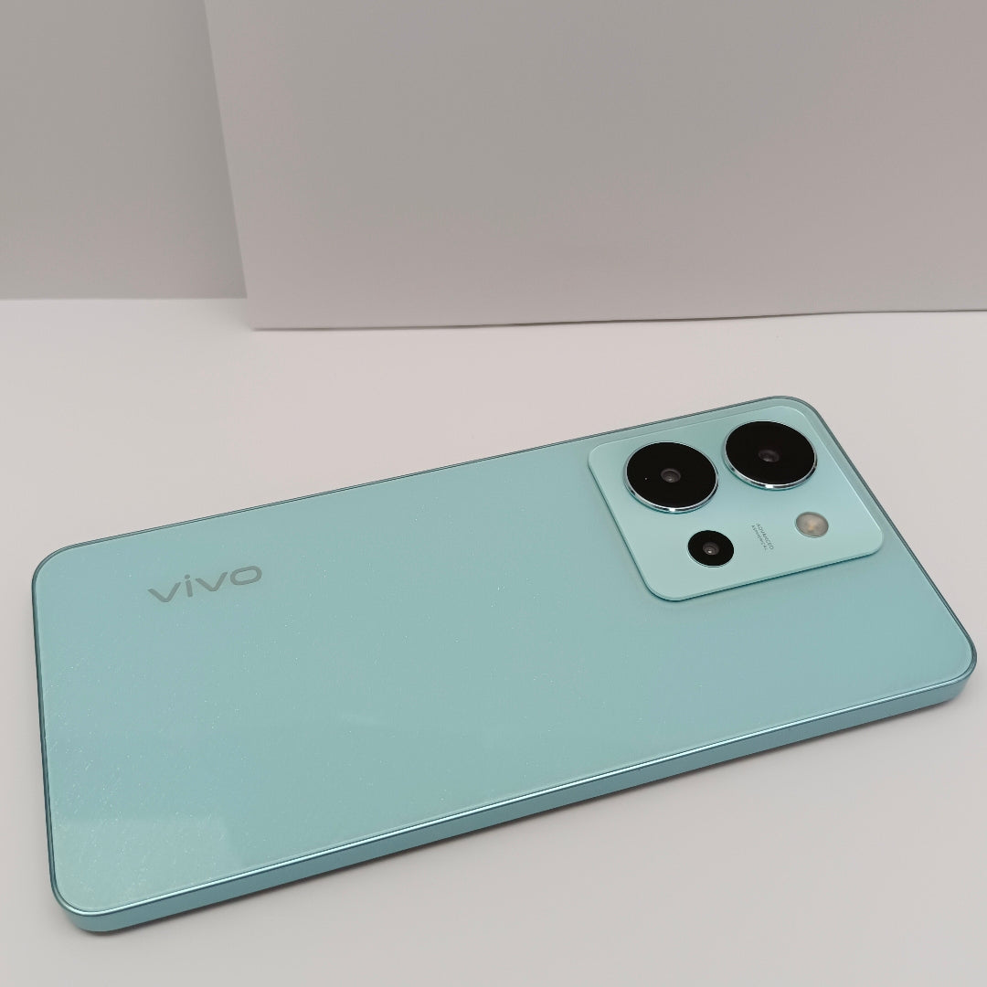 CELULAR VIVO Y36 V2247 256 GB 8 GB RAM (SEMINUEVO)